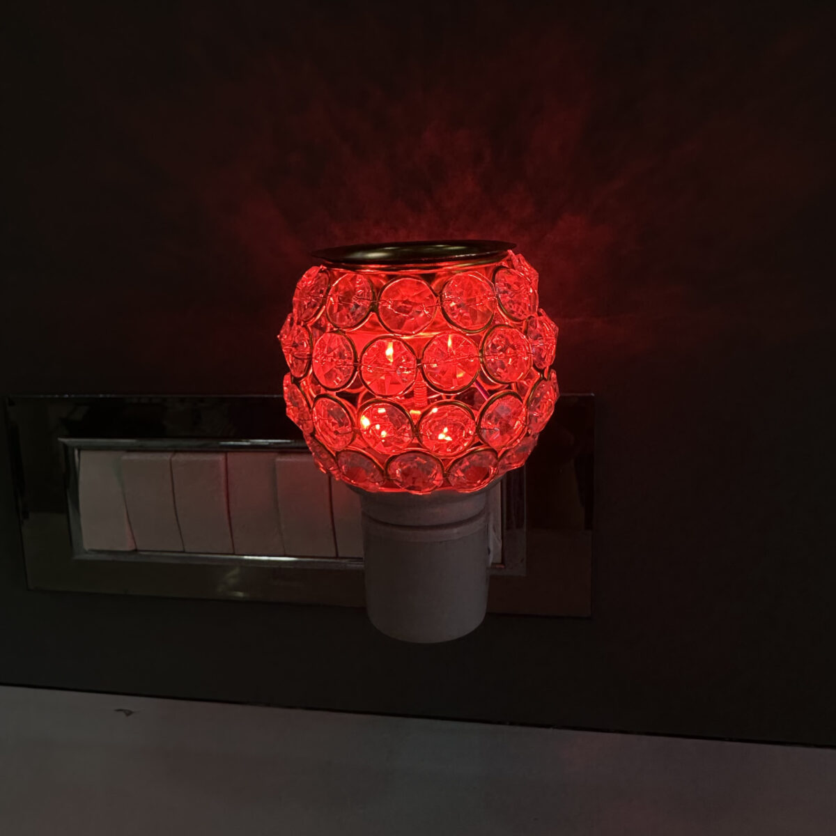 7 Changing Light Diamond Auto-Cut Electric Bakhoor Burner - Image 3